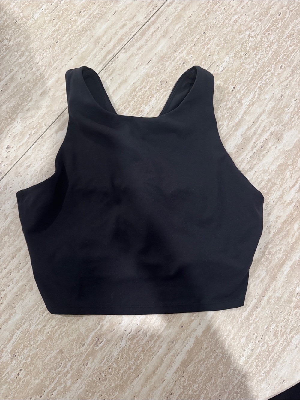 Women’s cropped work out top